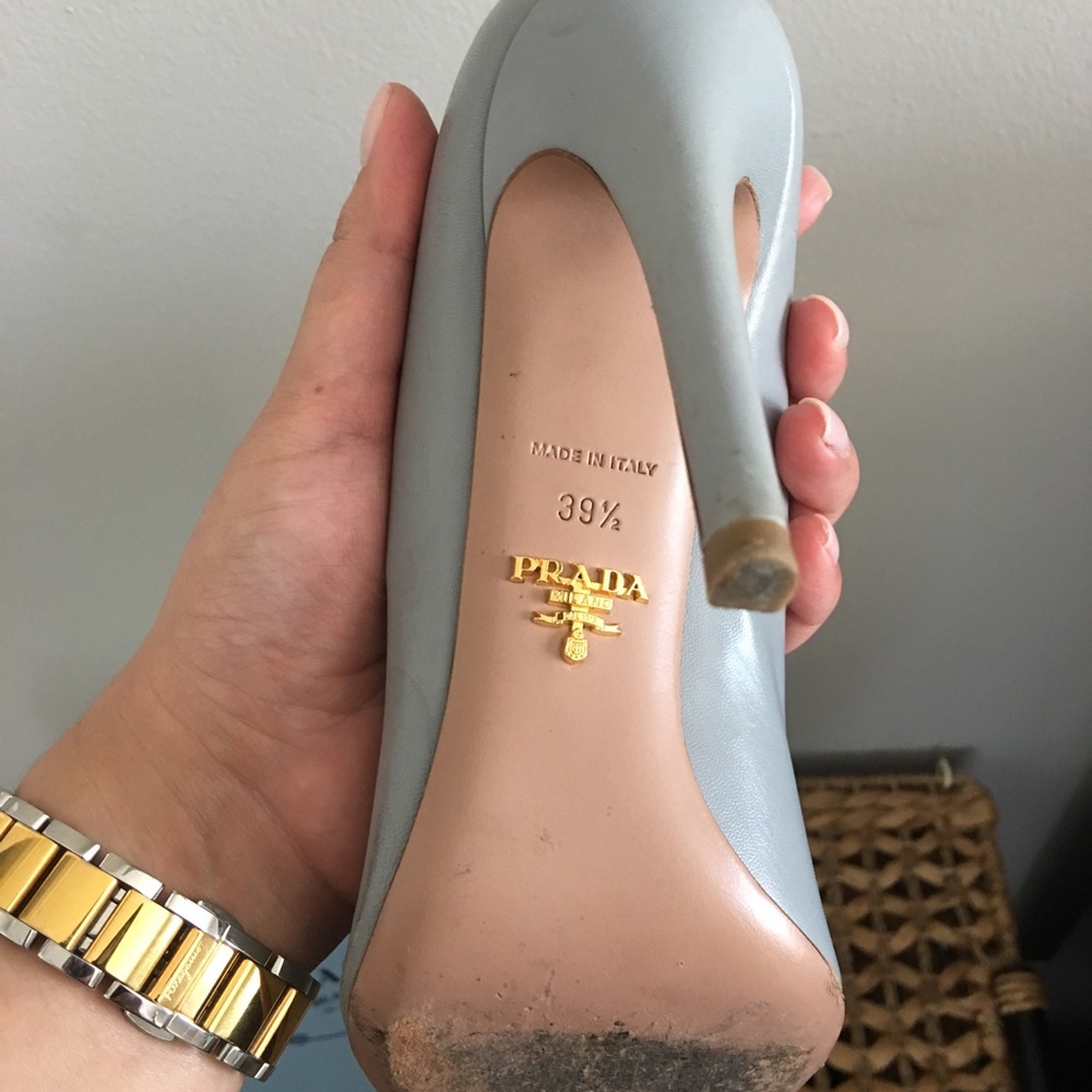 Prada heels - Picture 3 of 3